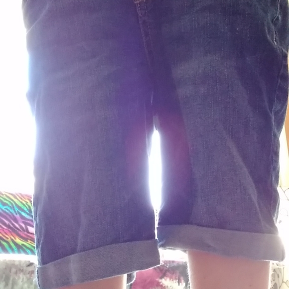 Jean shorts - Picture 3 of 3